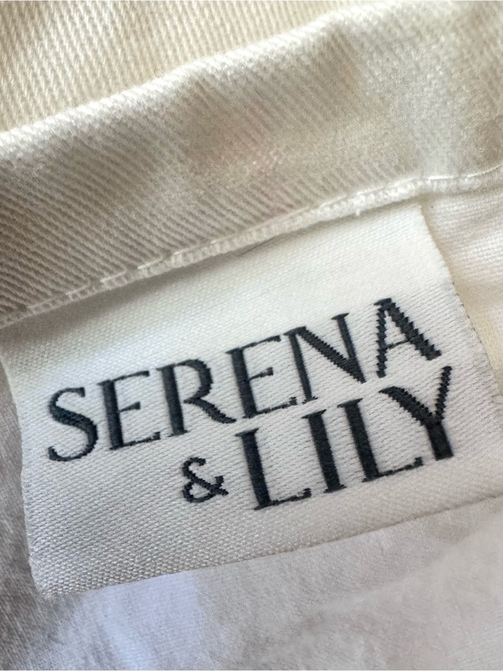 Rare Serena & Lily White Twin Bedskirt  Sateen Scroll Appliqué 2014 Discontinued - Picture 5 of 7
